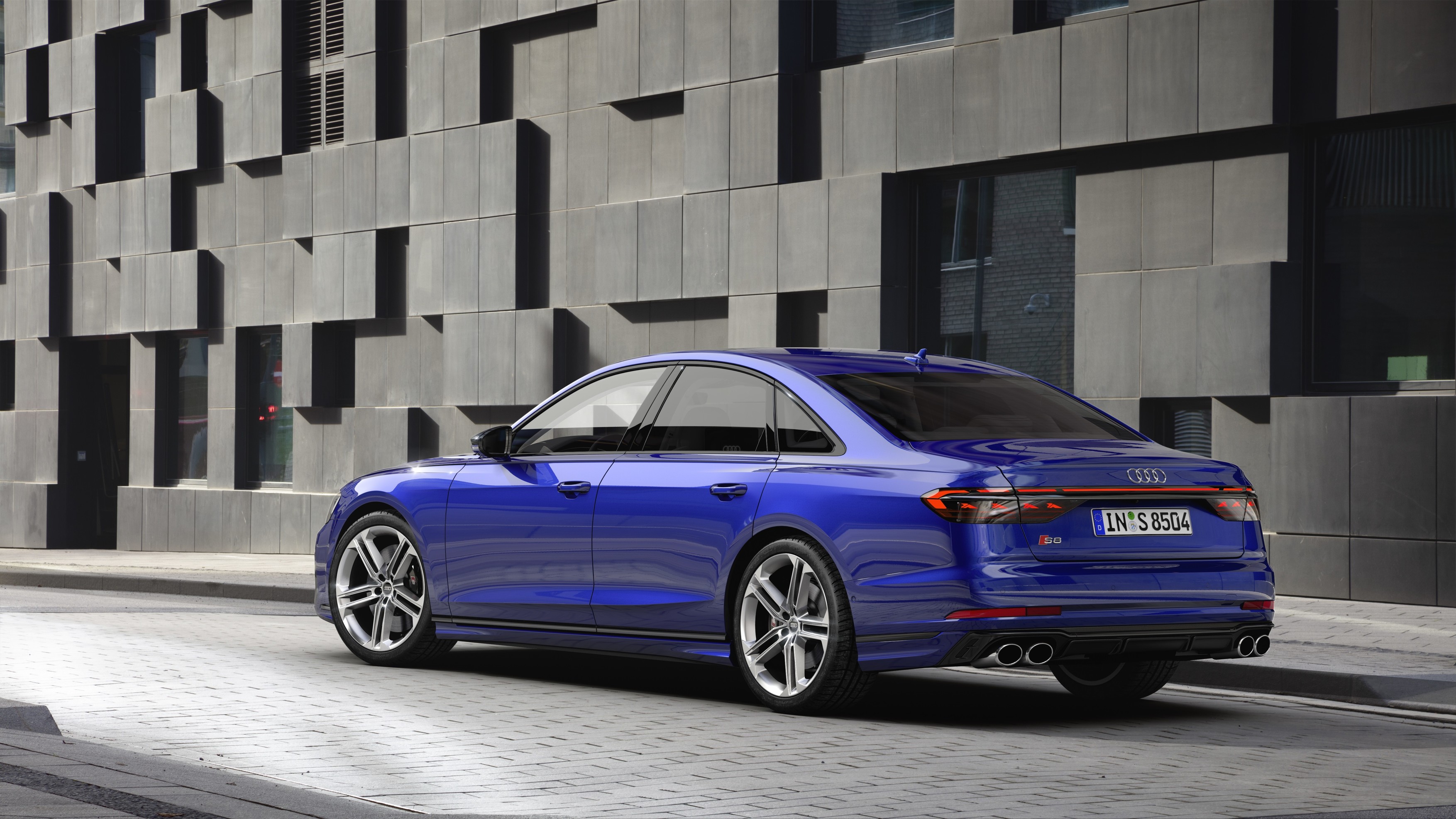 Audi_S8 (2).jpg